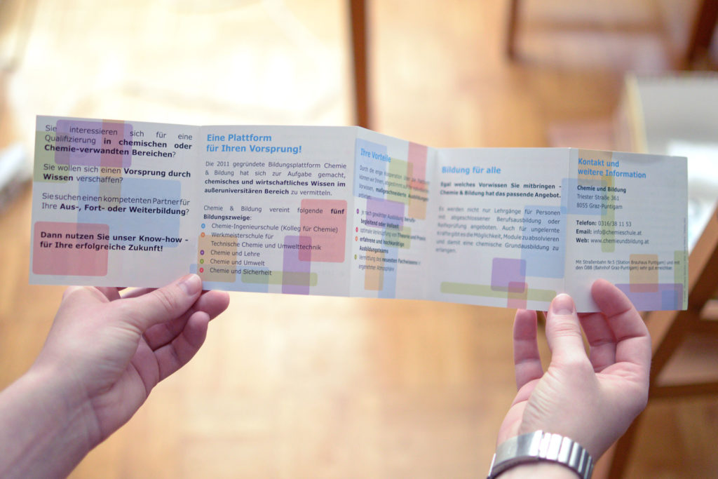 Chemie und Bildung, Folder Pocket, Innenseiten
