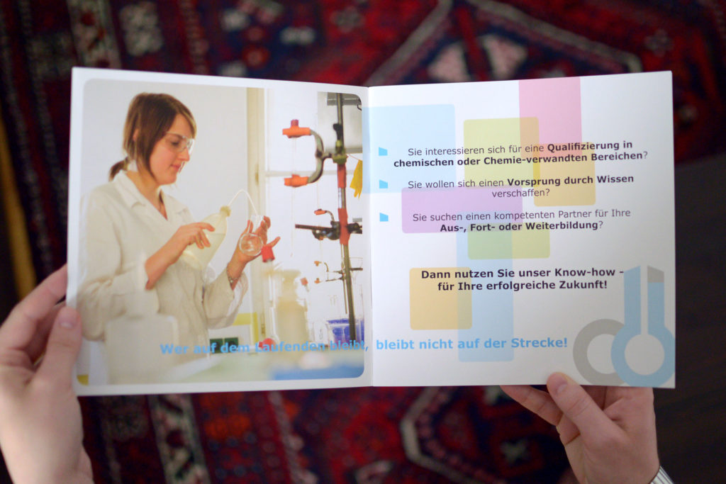 Chemie und Bildung, Imagefolder, Innenseiten